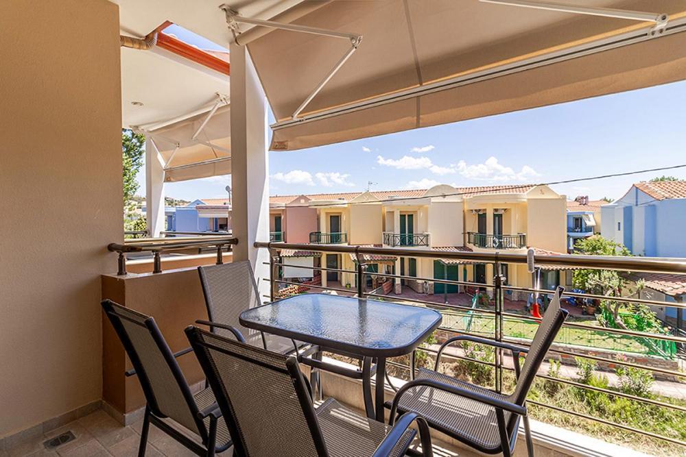 Dafni'S Seaside Luxury Studios Nikiti  Exterior photo