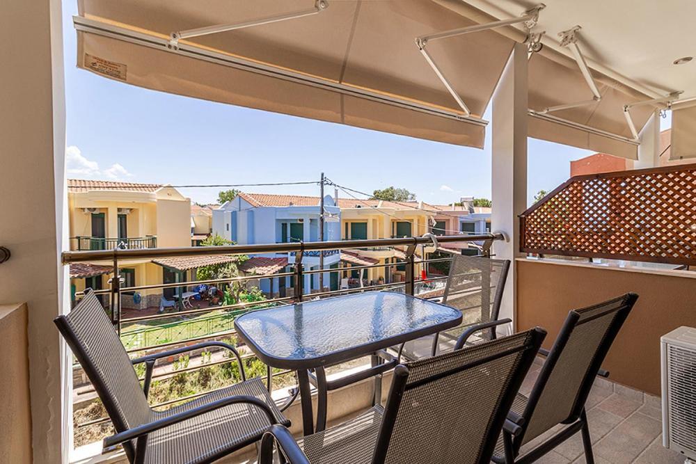 Dafni'S Seaside Luxury Studios Nikiti  Exterior photo