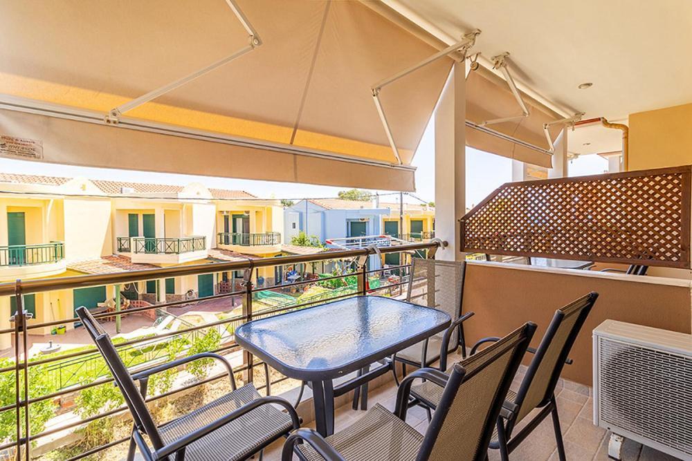 Dafni'S Seaside Luxury Studios Nikiti  Exterior photo
