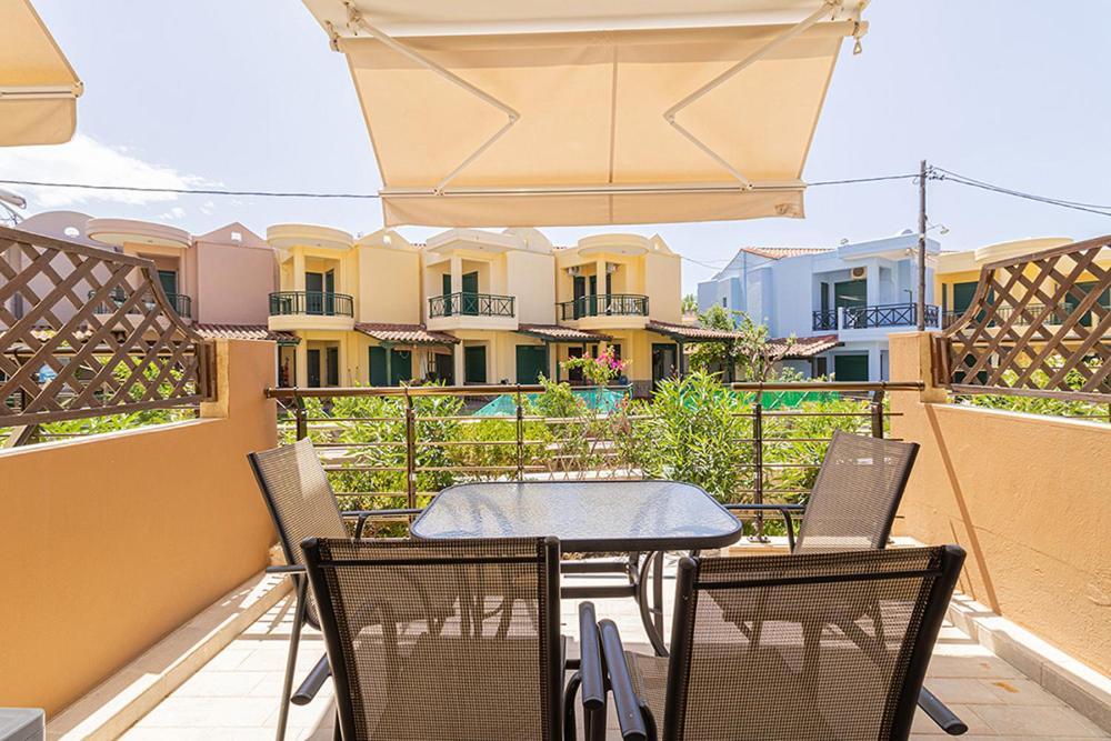 Dafni'S Seaside Luxury Studios Nikiti  Exterior photo